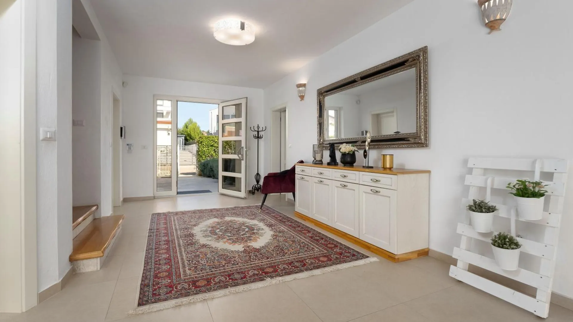 Holiday home Haustierfreundliche Villa Bincila Mit Pool Kastelir